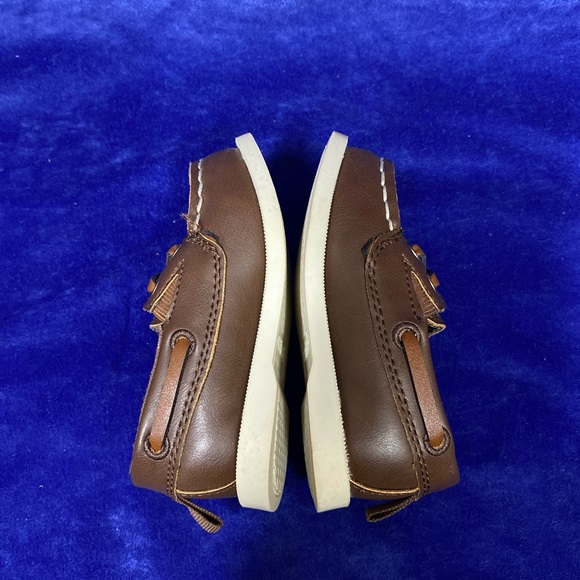 Carter’s Slip on Boat shoes - Picture 4 of 6